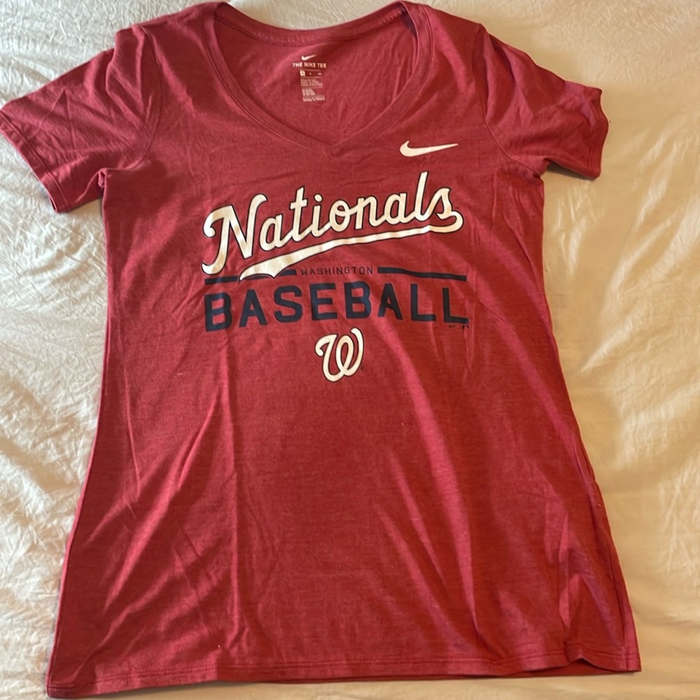 NWOT Red Washington Nationals T-Shirt (Women’s Size S)